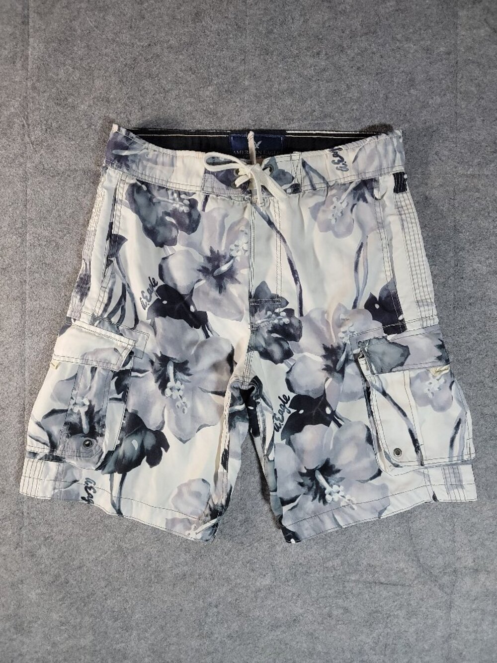 Y2K Vintage American Eagle Floral Board Shorts Swim Trunks Cargo Mens Small/Med